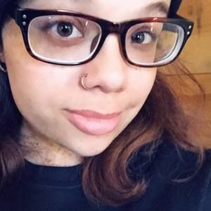 Meet your Posher, Alexis